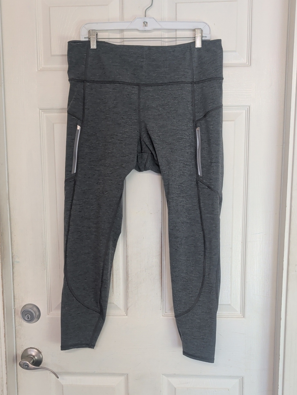 Athleta Heather Gray Rainer Heathered Tight Size XL Athletic Leggings